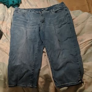 Jean capris